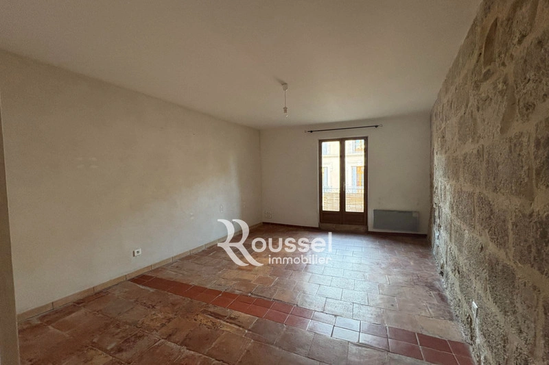 2 - venta casa poussan hérault francia