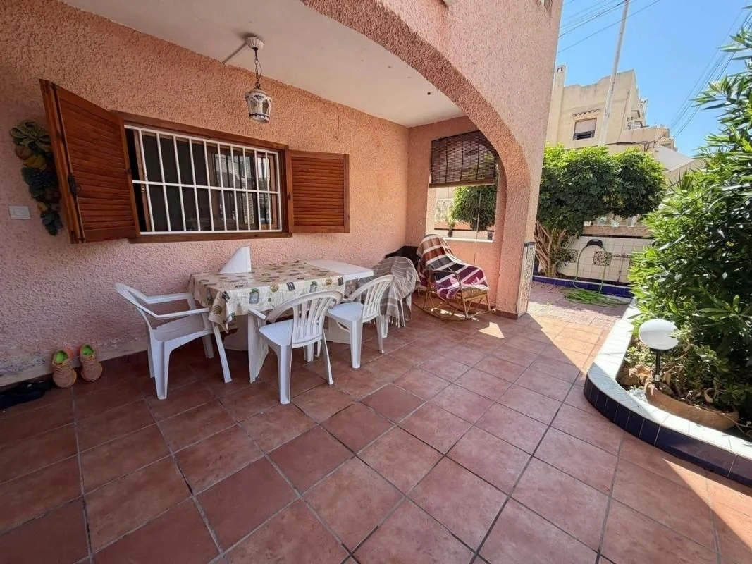 1 - verkoop villa strand to voet torrevieja - costa blanca valencian community spanje