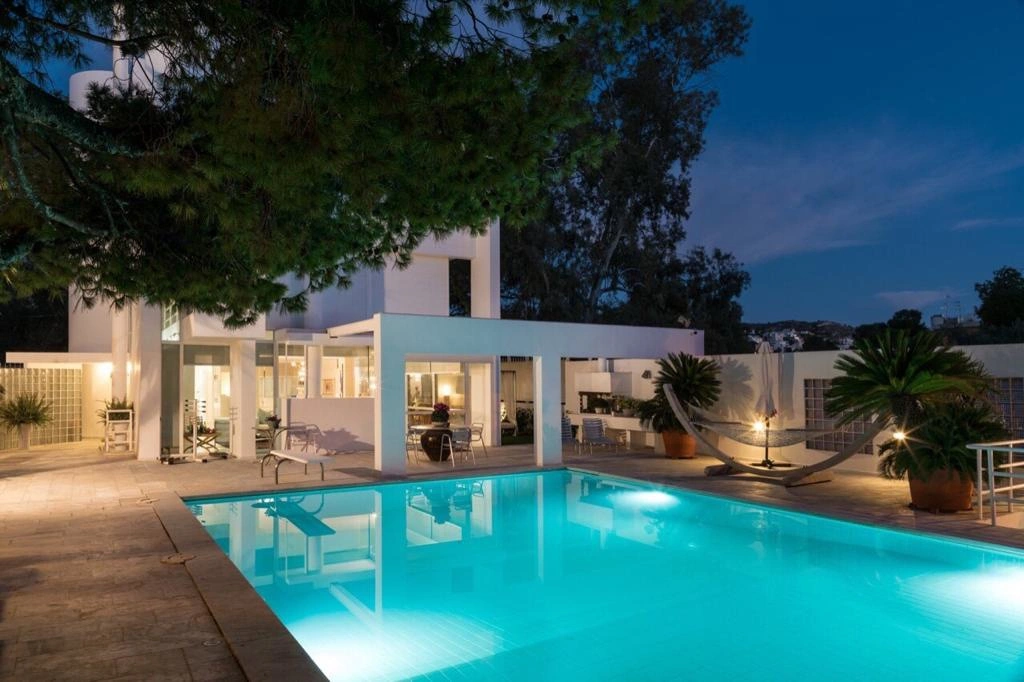1 - beach walk house for sale in vouliagmeni attica greece