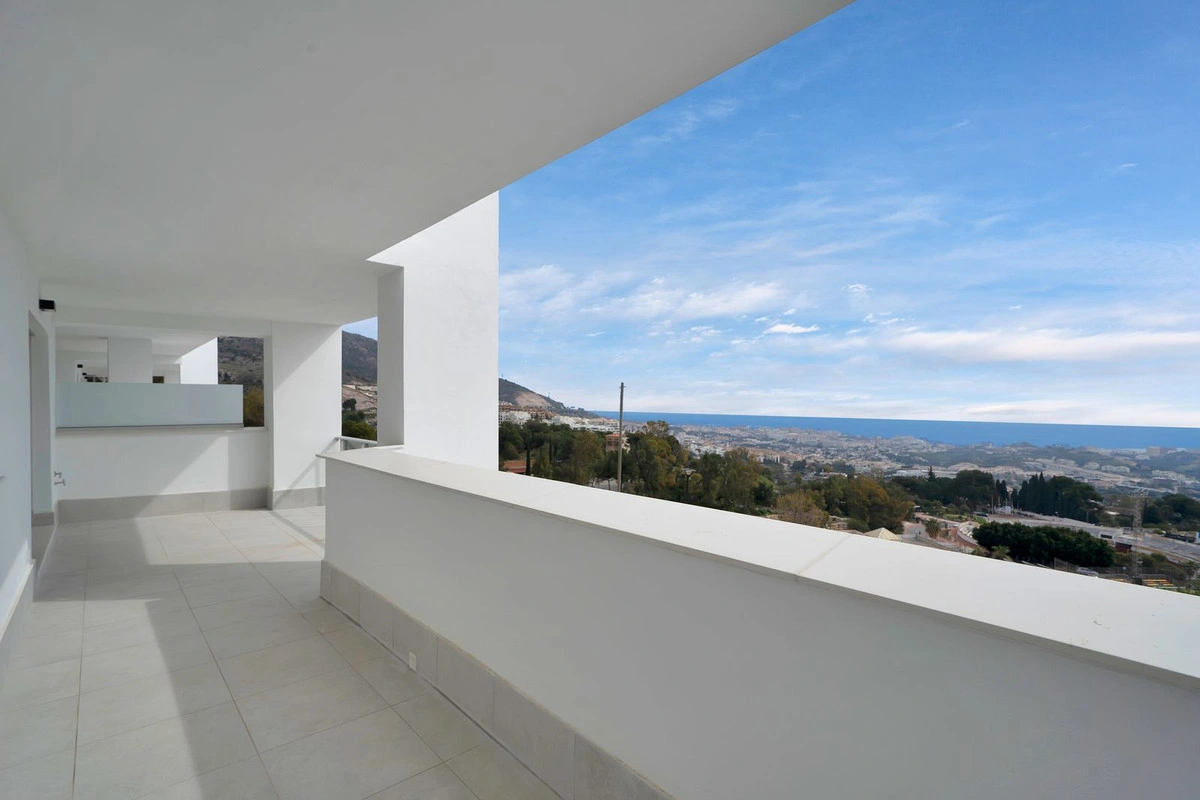 2 - sea view apartment for sale in benalmadena - costa del sol andalusia spain