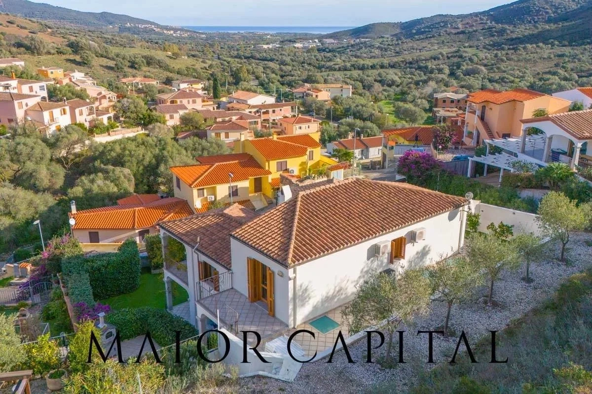 2 - venda casa vista de mar budoni sardenha itália