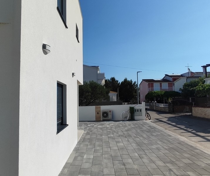 2 - venta casa vista al mar srima šibenik-knin croacia