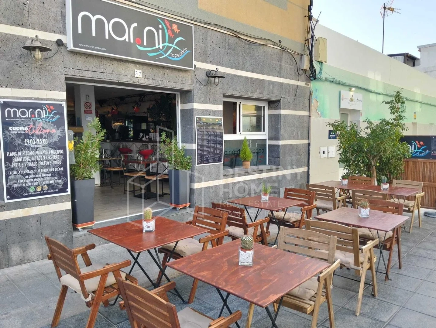 2 - business for sale in corralejo fuerteventura - canary islands spain