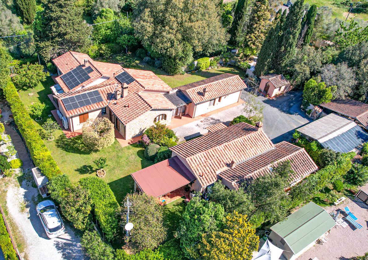 2 - venta propiedad cecina toscana italia