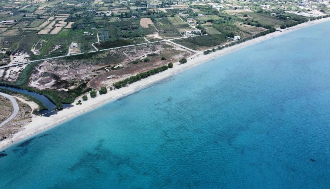 2 - vente terrain pieds dans l'eau kárystos grèce centrale grèce