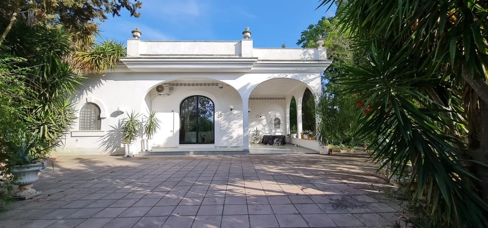 1 - vendita villa cutrofiano puglia italia
