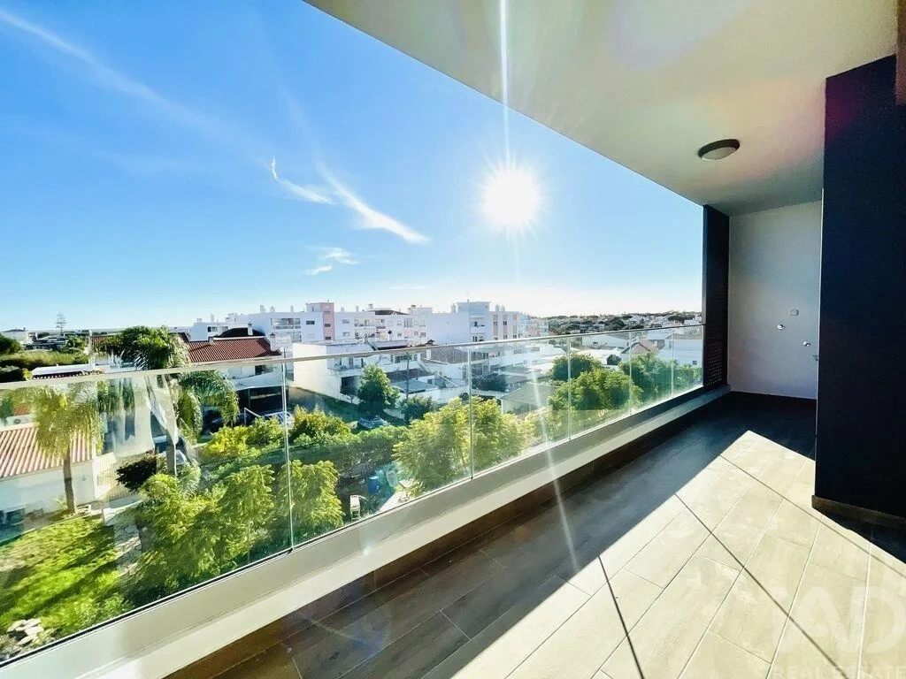 2 - verkoop appartement uitzicht op zee faro algarve portugal
