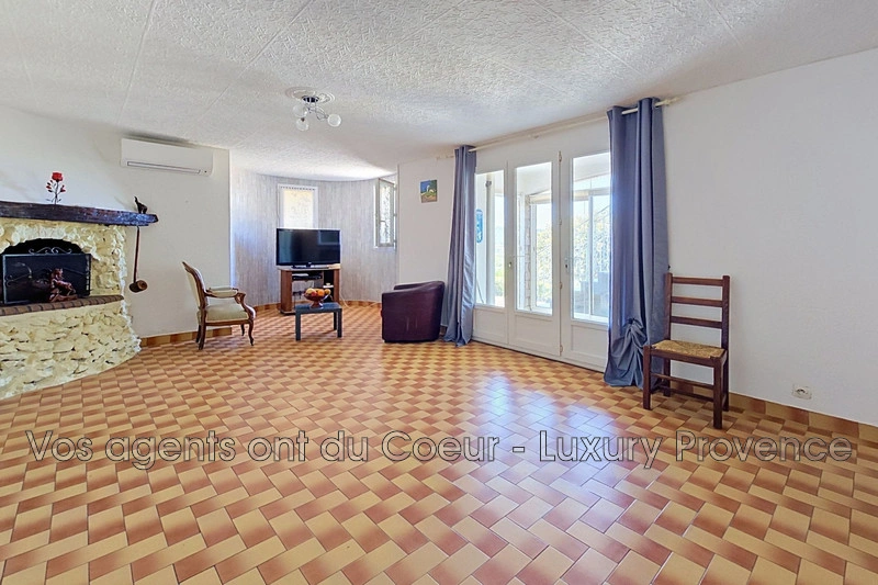 2 - house for sale in simiane-collongue bouches-du-rhône france