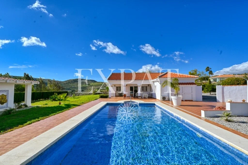 1 - house for sale in viñuela andalusia spain