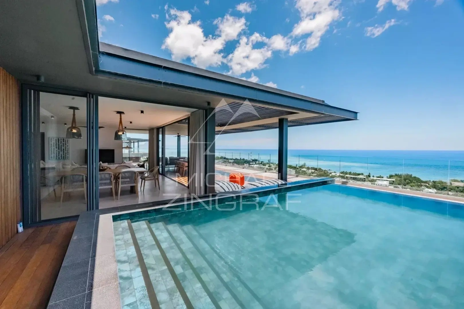 Appartement vue mer avec piscine