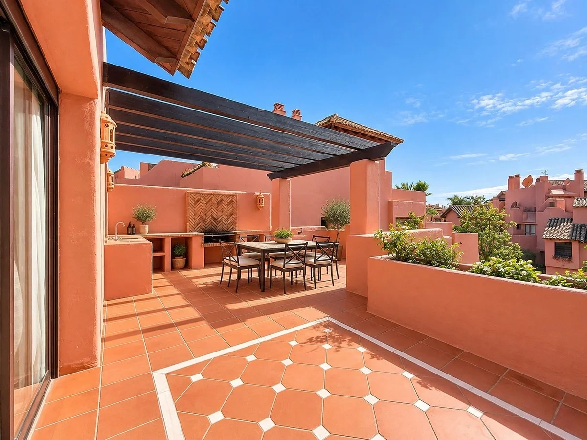 2 - vente appartement pieds dans l'eau estepona - costa del sol andalousie espagne