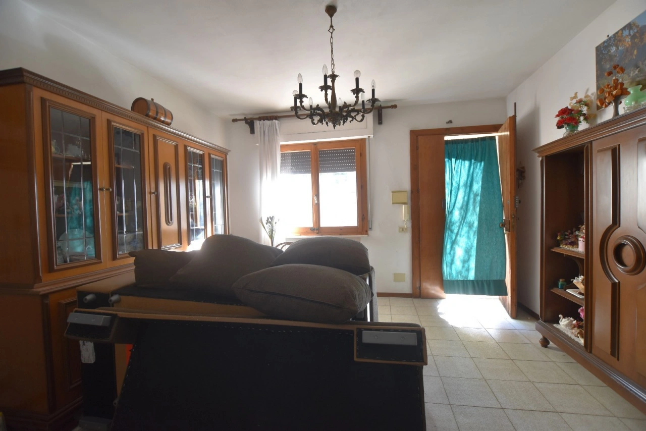 2 - vendita appartamento montaione toscana italia