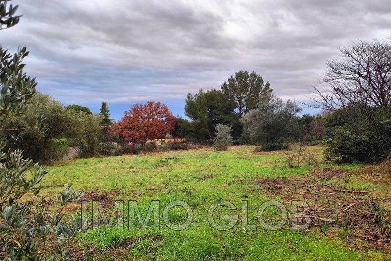 2 - venda terreno nîmes gard frança