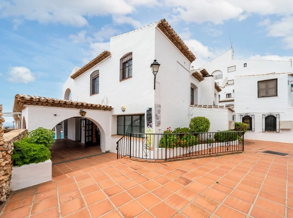 2 - venta comercio nerja andalucía españa