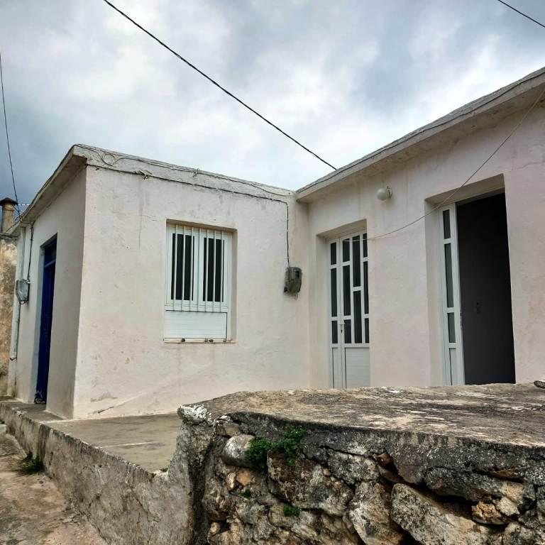 1 - venda casa lápithos creta grécia