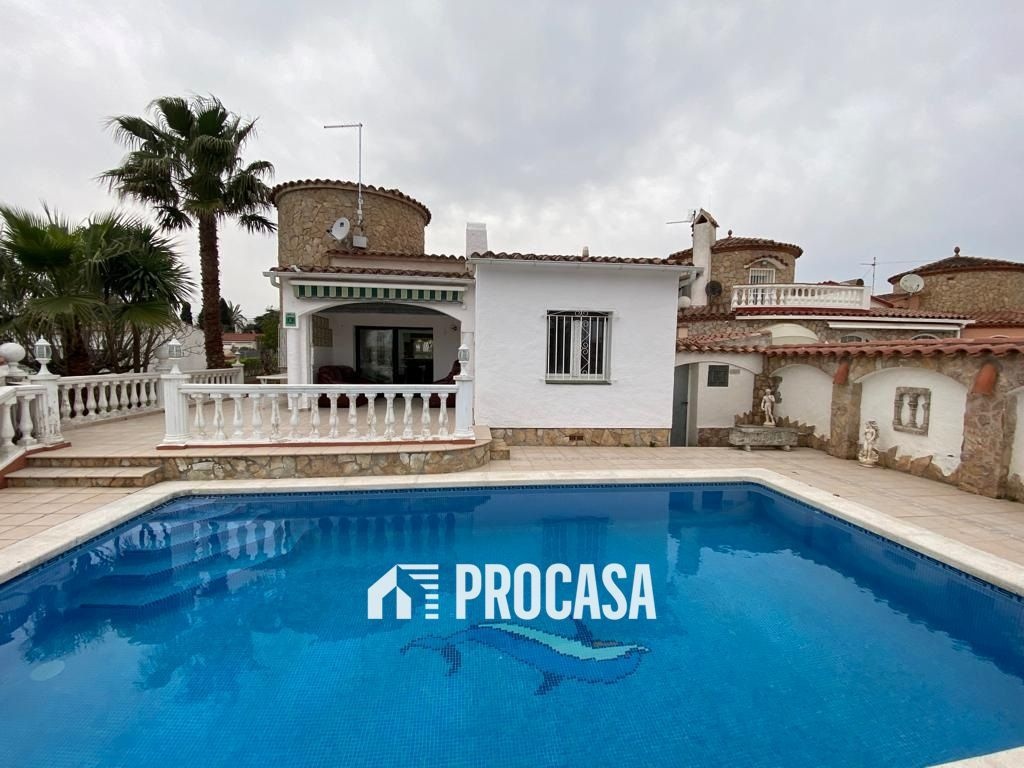 2 - venda casa empuriabrava catalunha espanha