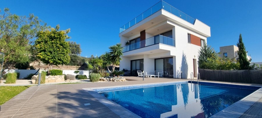 1 - verkauf villa direkt am wasser paphos paphos zypern
