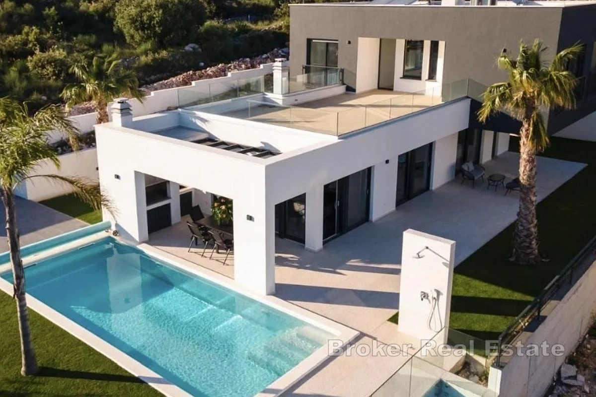 1 - beach walk house for sale in marina split-dalmatia croatia
