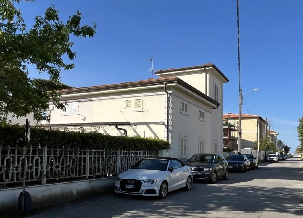 2 - venta casa pietrasanta toscana italia