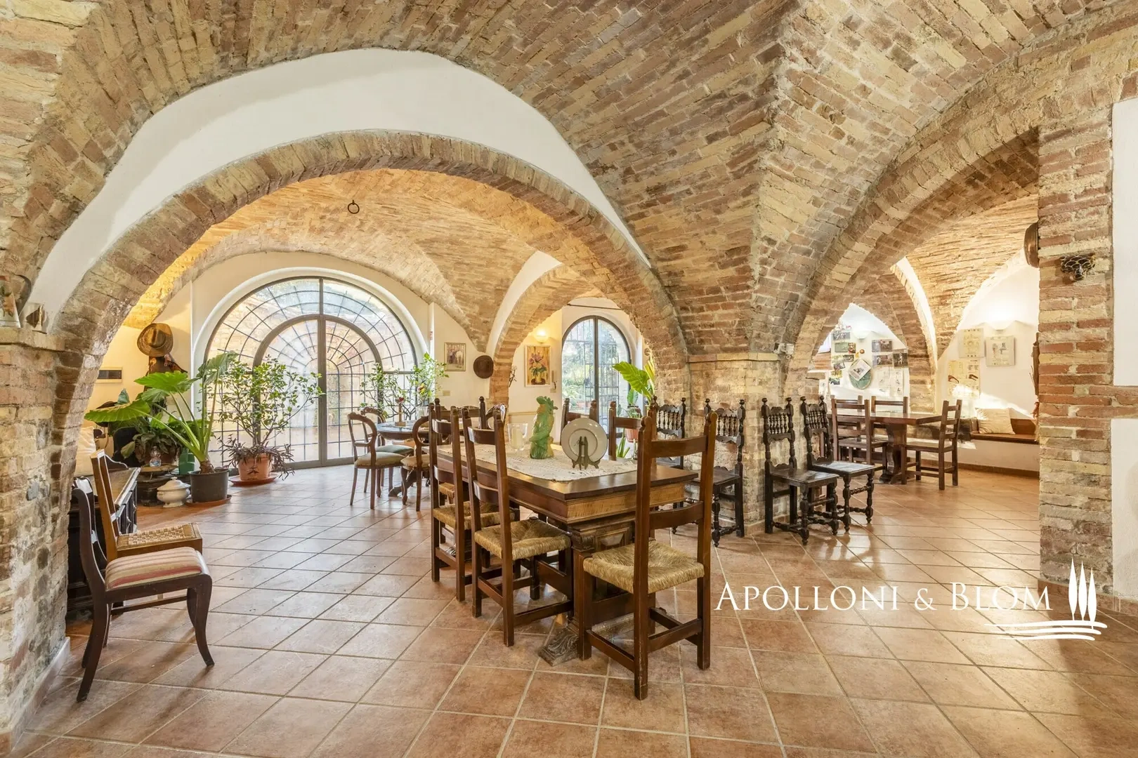2 - estate for sale in monteriggioni tuscany italy