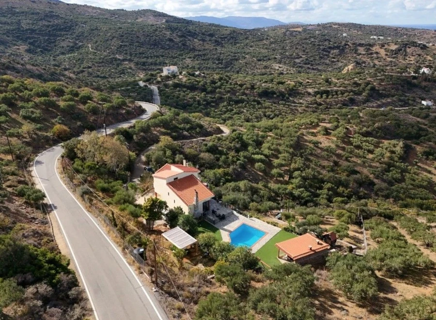 2 - sea view house for sale in mílatos crete greece