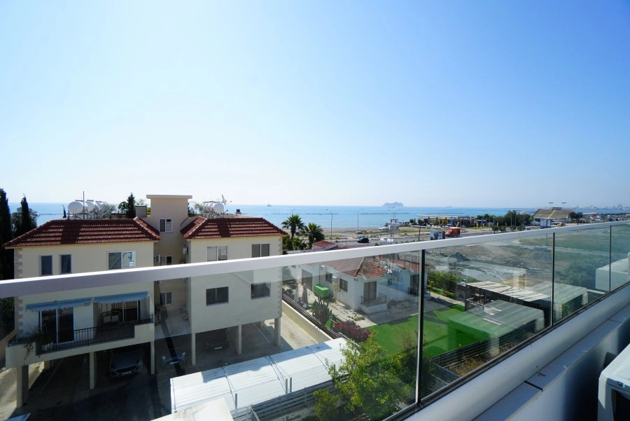 1 - verkoop huis uitzicht op zee larnaca larnaca cyprus