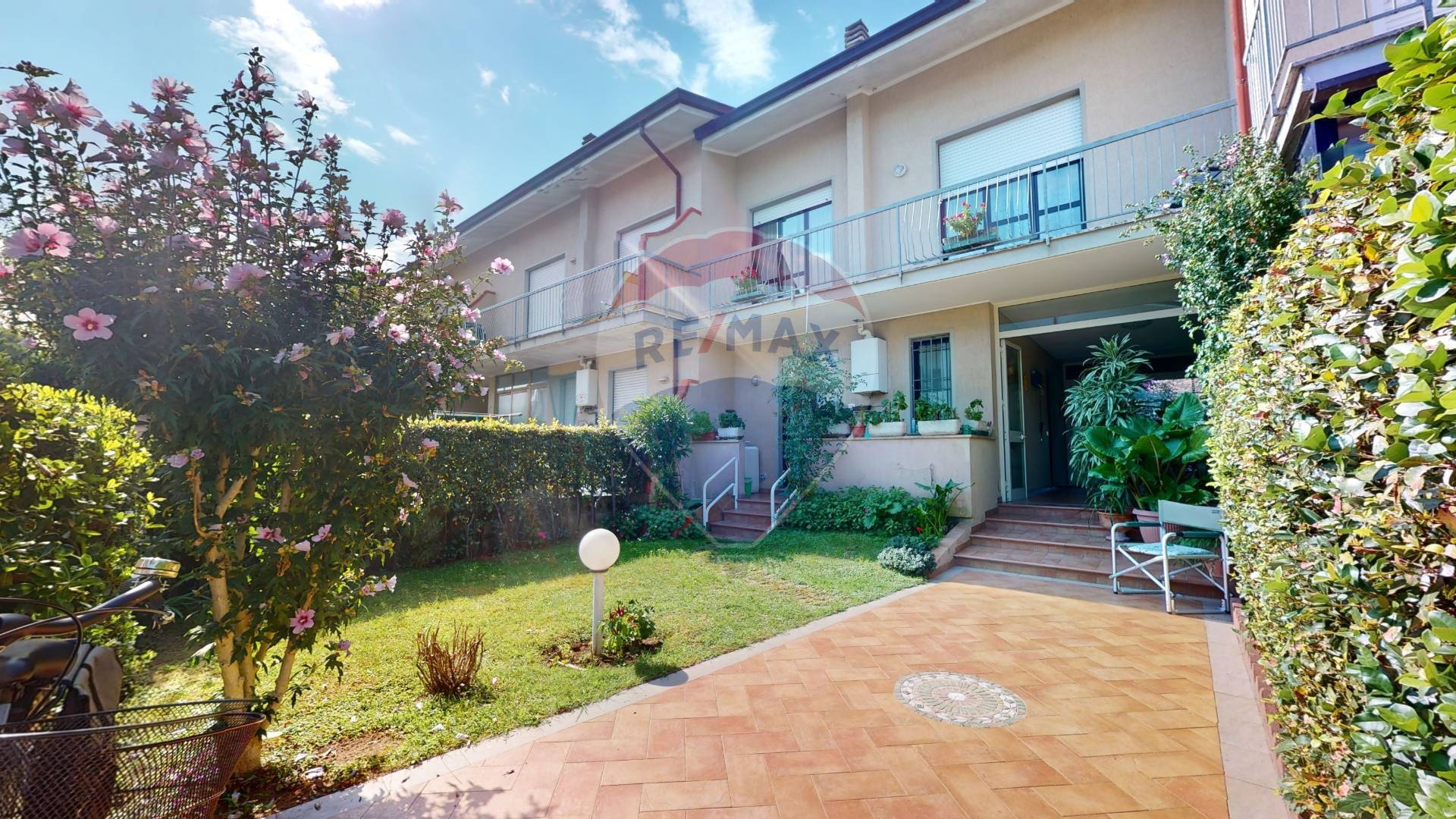1 - verkoop villa pietrasanta tuscany italië