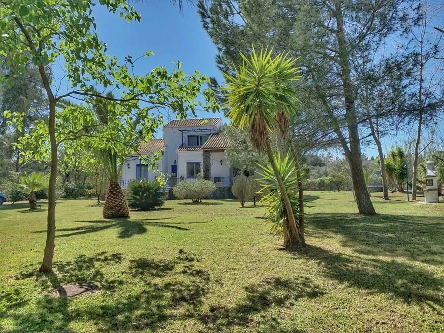 2 - vendita villa lefkímmi isole ioniche grecia