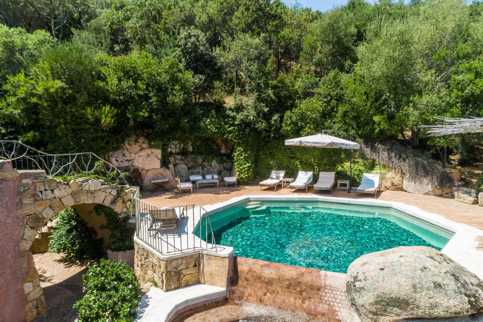 2 - vendita casa vista mare cala di volpe sardegna italia