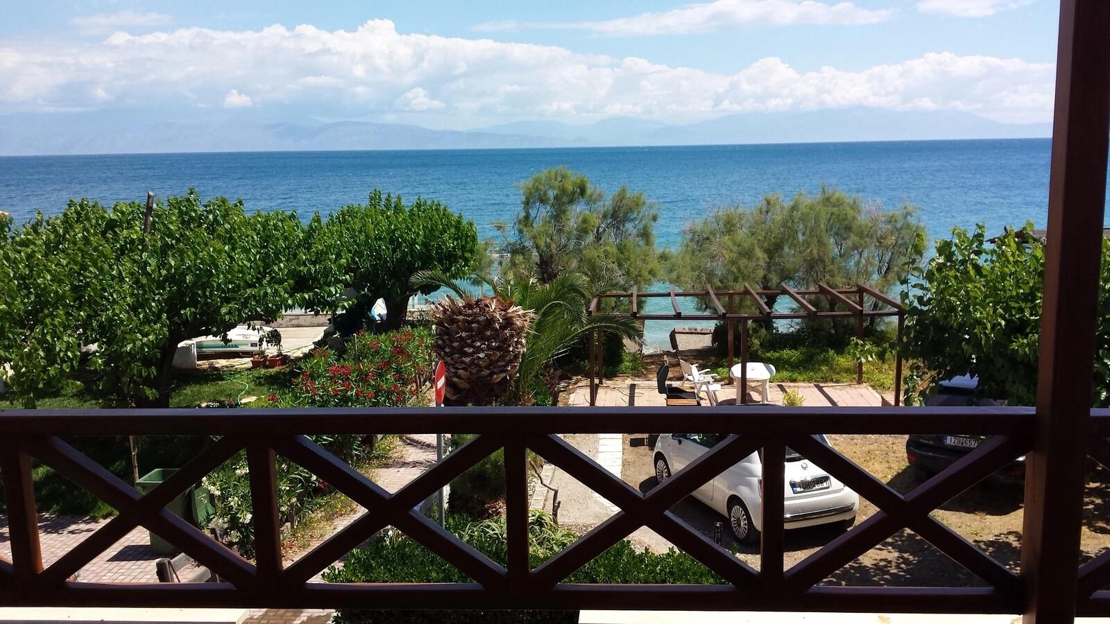 1 - venda casa frente ao mar xylokastro-evrostini peloponeso grécia