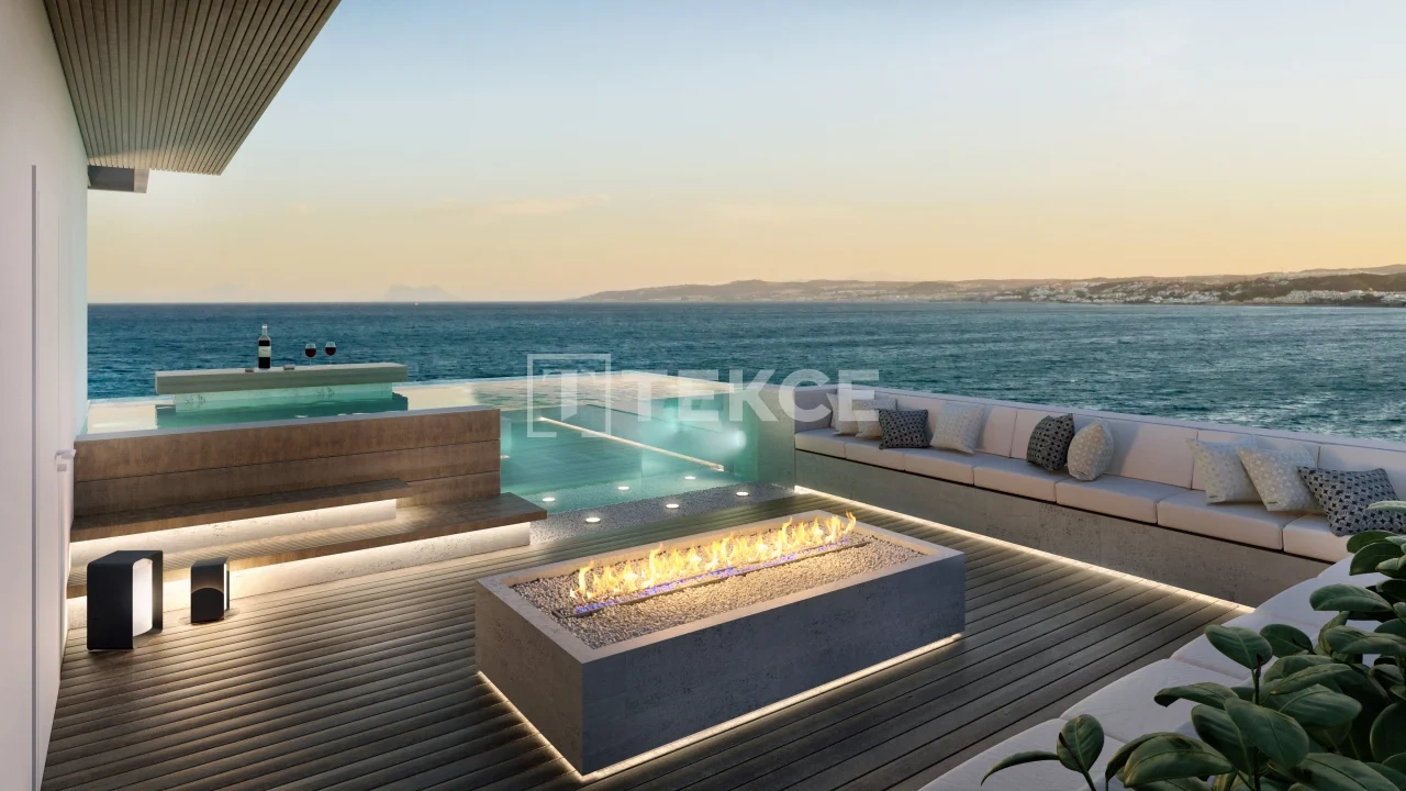 1 - vente appartement pieds dans l'eau estepona - costa del sol andalousie espagne