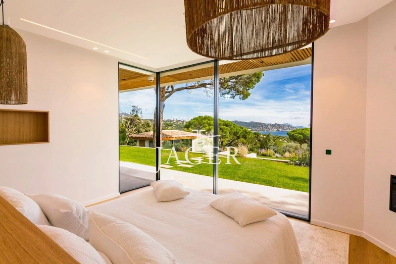 1 - sea view villa for sale in sainte-maxime var france