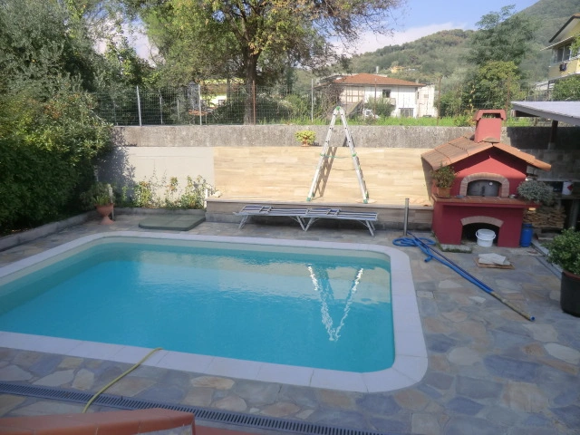 2 - venta casa massarosa toscana italia