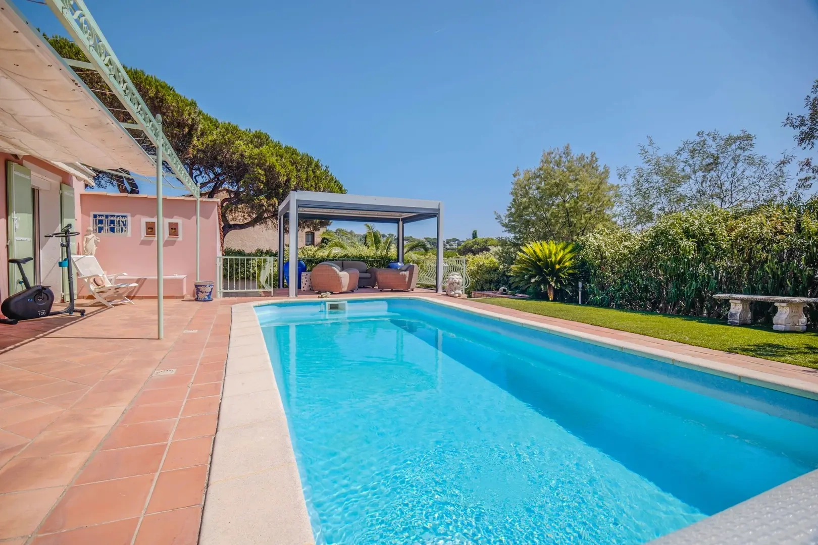 1 - verkoop villa strand to voet les issambres var frankrijk