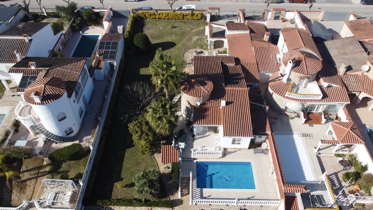 2 - venta casa empuriabrava cataluña españa