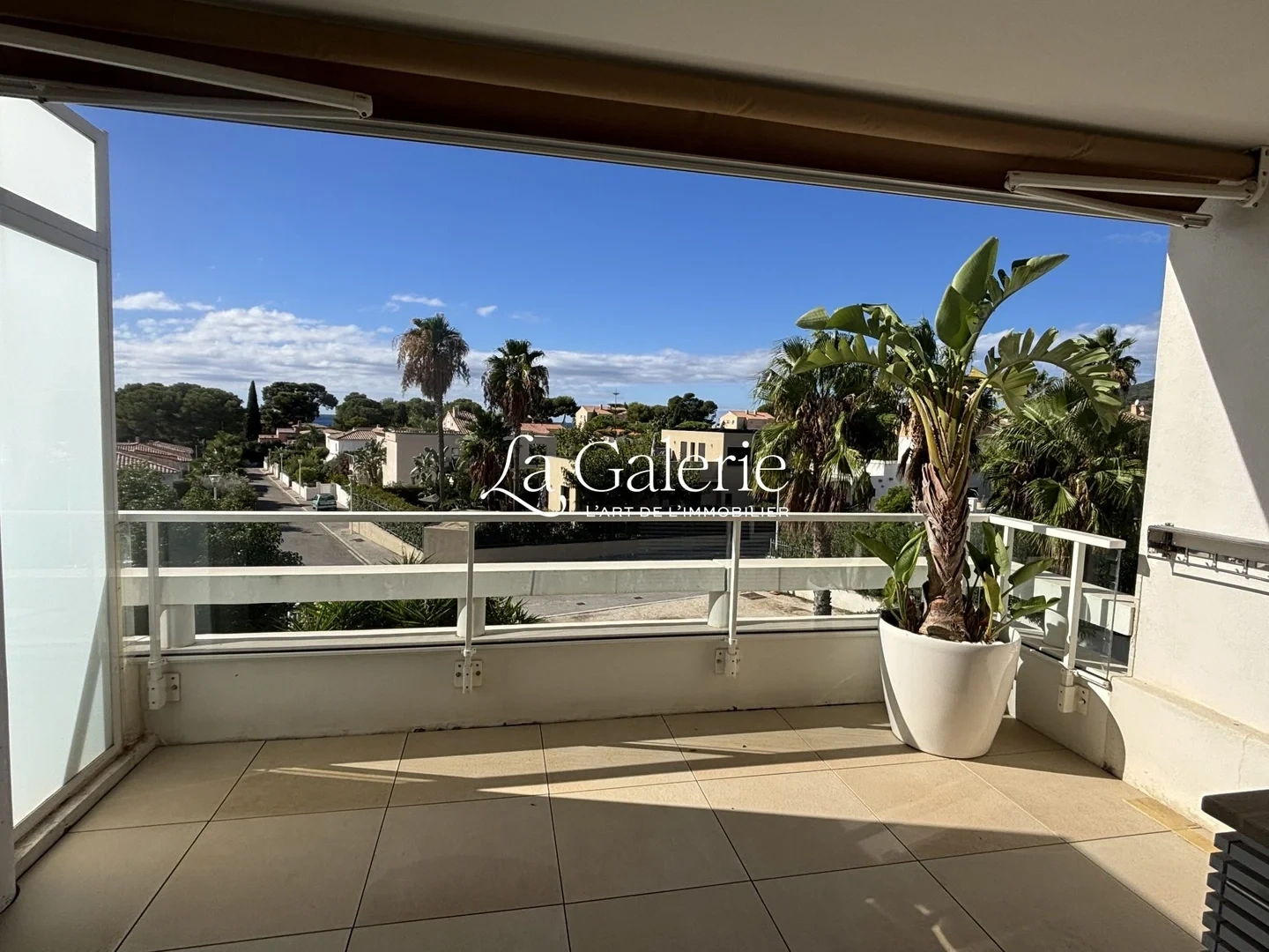 2 - vente appartement vue mer carqueiranne var france