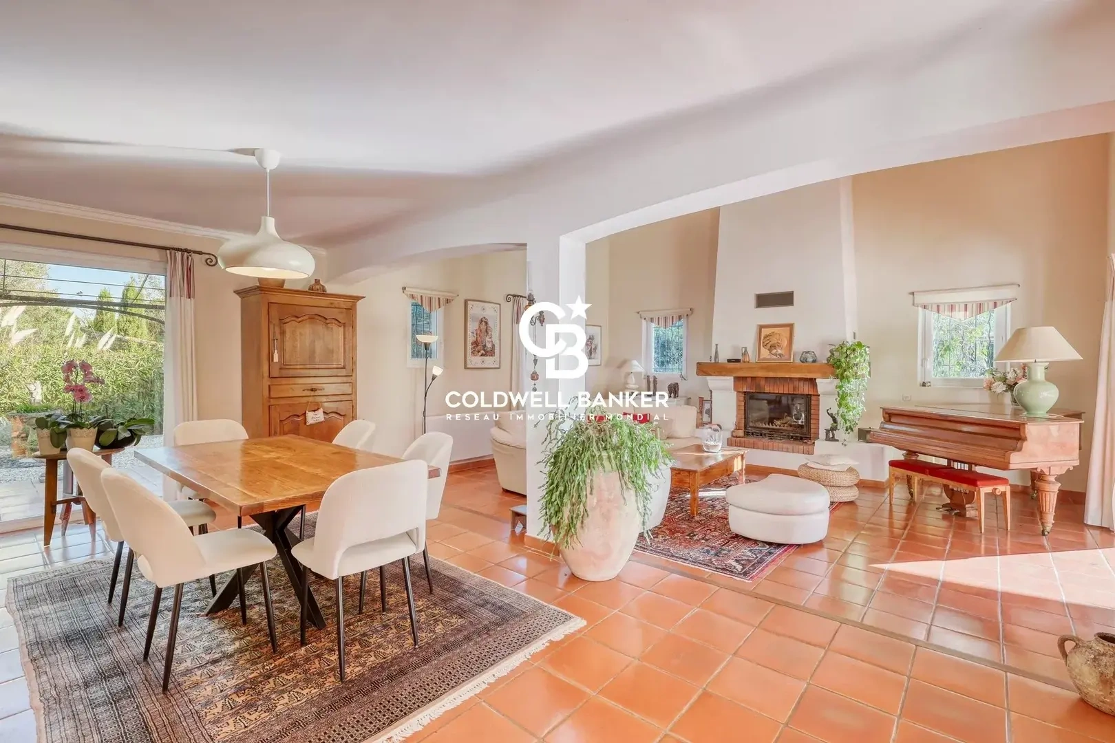 2 - villa for sale in cogolin var france