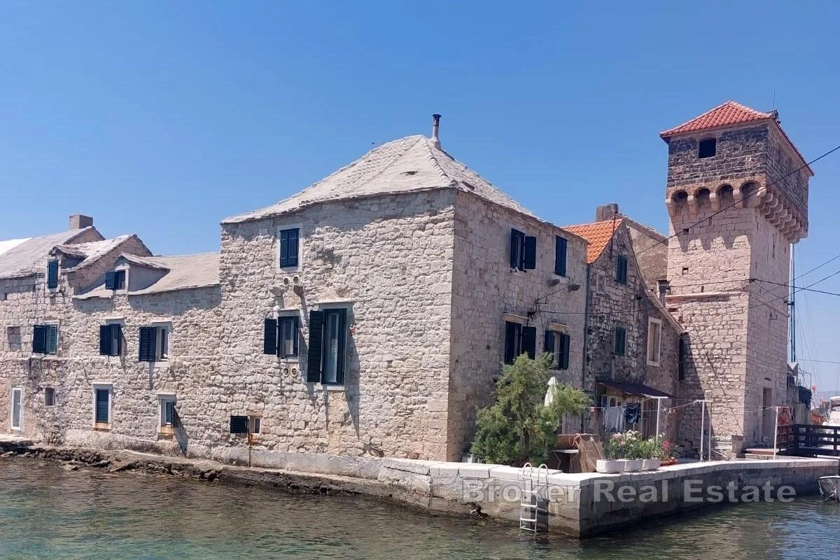 2 - vente maison pieds dans l'eau kaštela split-dalmatie croatie