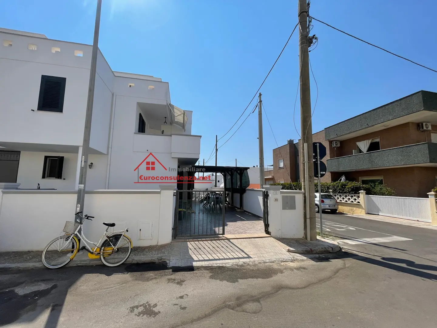 1 - verkoop appartement uitzicht op zee ugento apulia italië