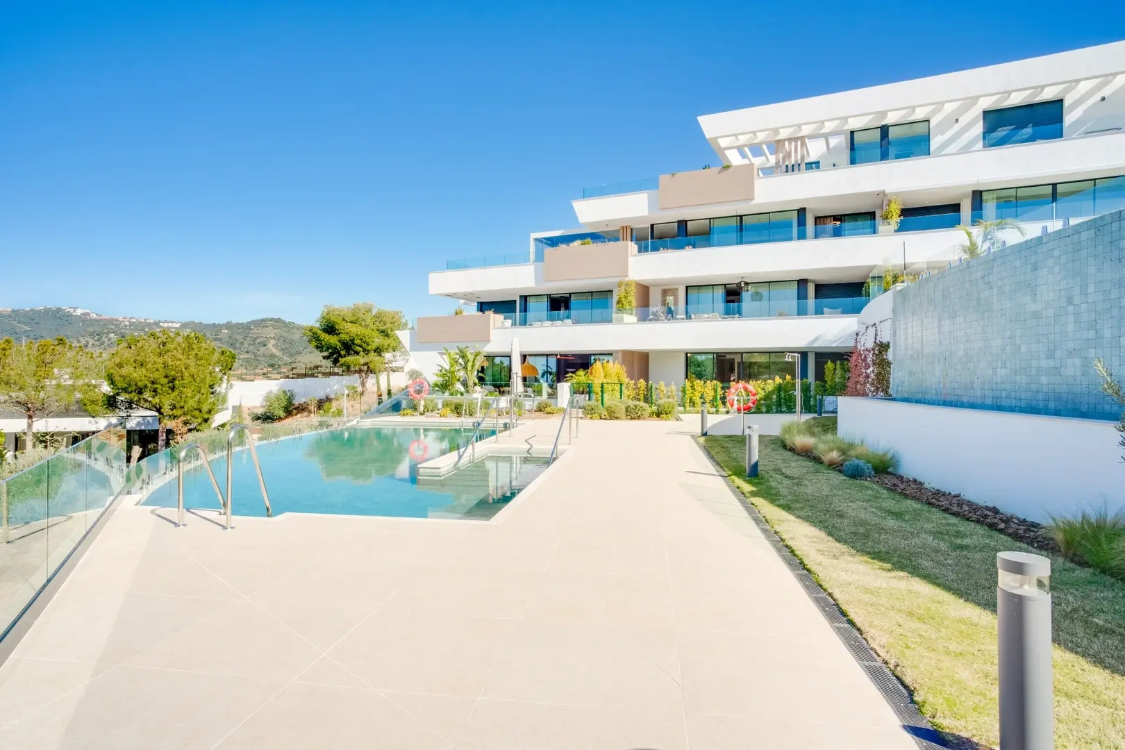 Apartamento con piscina