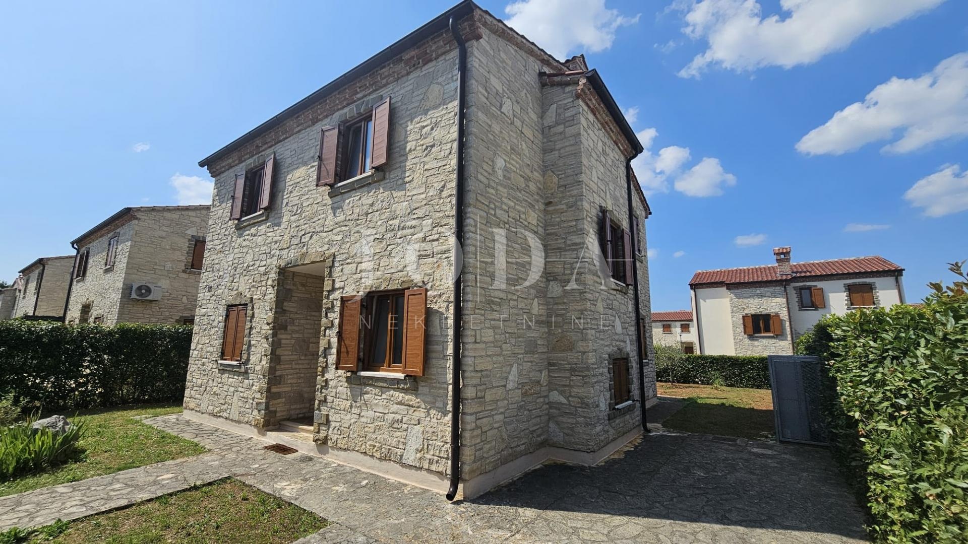 2 - house for sale in svetvinčenat istria croatia