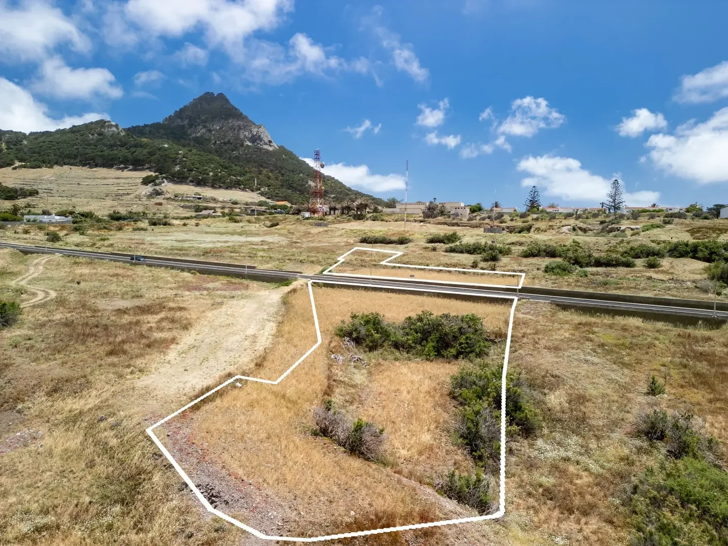 1 - verkoop terrein uitzicht op zee porto santo madeira portugal