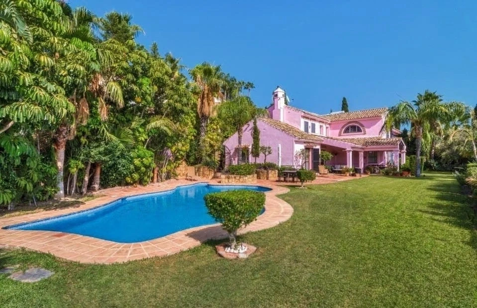 Casa con piscina