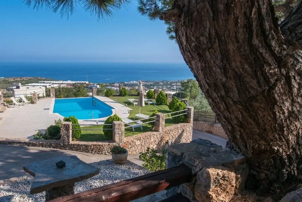 sea view house with swimming pool