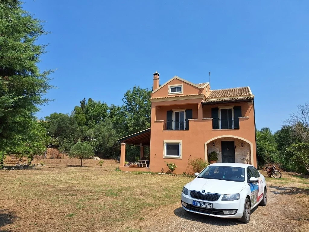 1 - vente maison achílleion îles ioniennes grèce