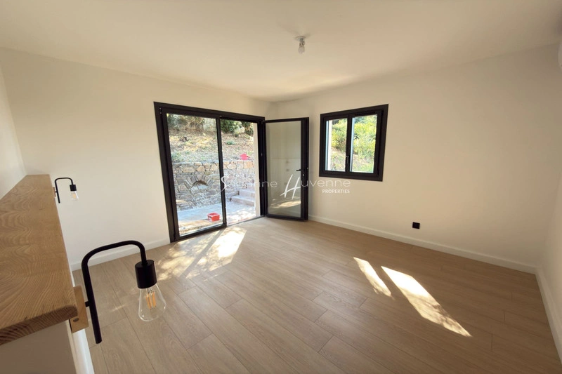 2 - house for sale in la croix-valmer var france