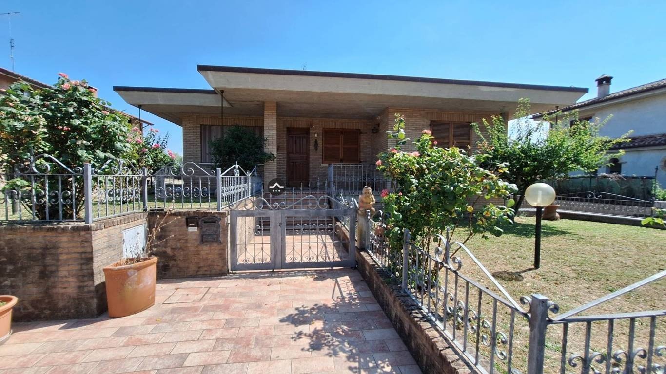 1 - venda casa fossombrone marcas itália