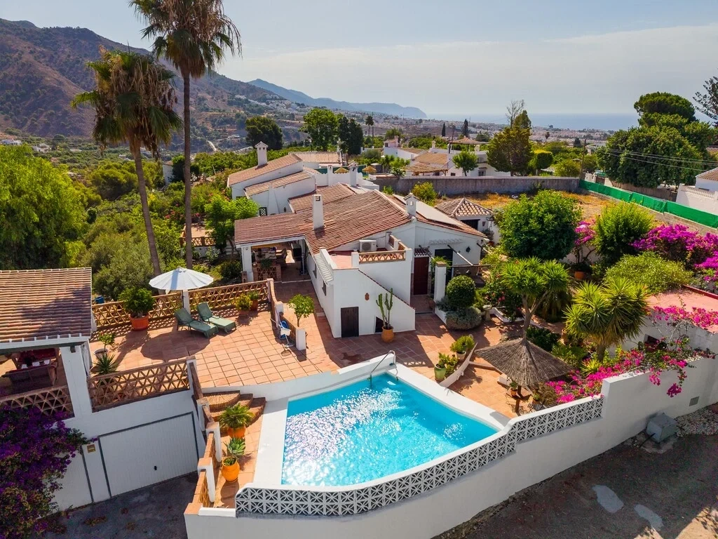 1 - venta villa a pie de playa frigiliana andalucía españa
