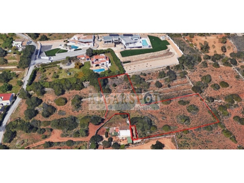 Terreno de 2 656 m²