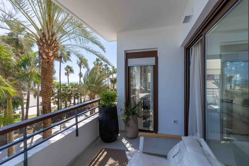 2 - venta apartamento frente al mar estepona - costa del sol andalucía españa